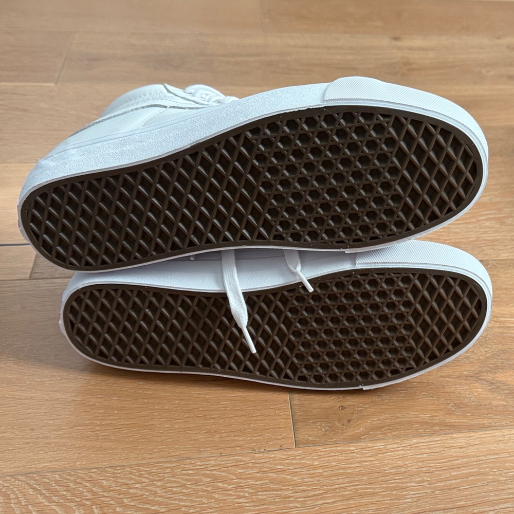 NIB Vans Vault Sk8-Hi Lx White Leather Shoes Sz 10 - Picture 6 of 7